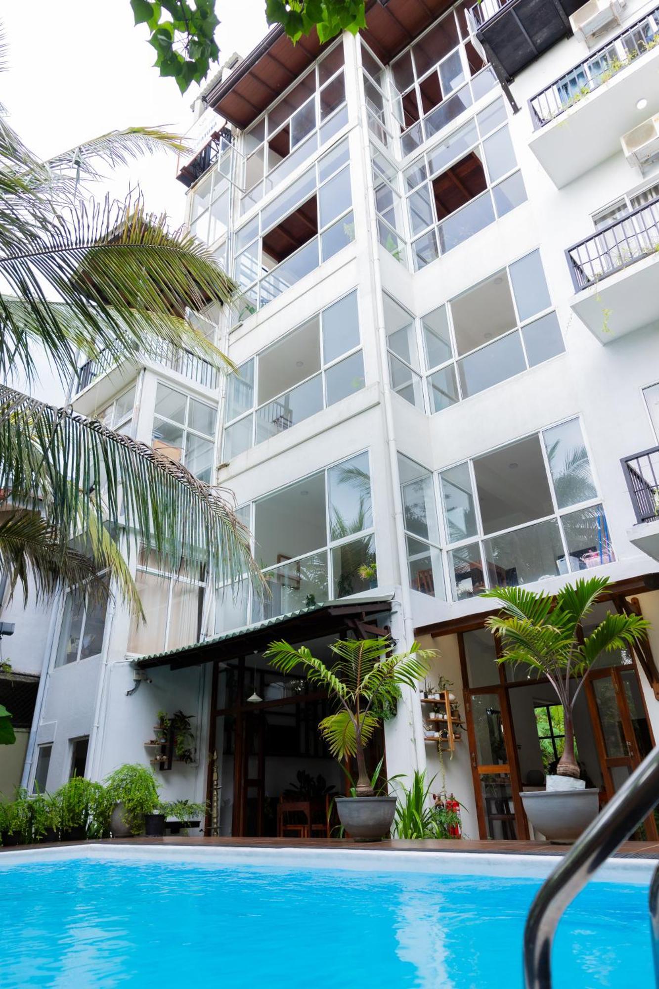 Sea Cloud Hotel Unawatuna Buitenkant foto