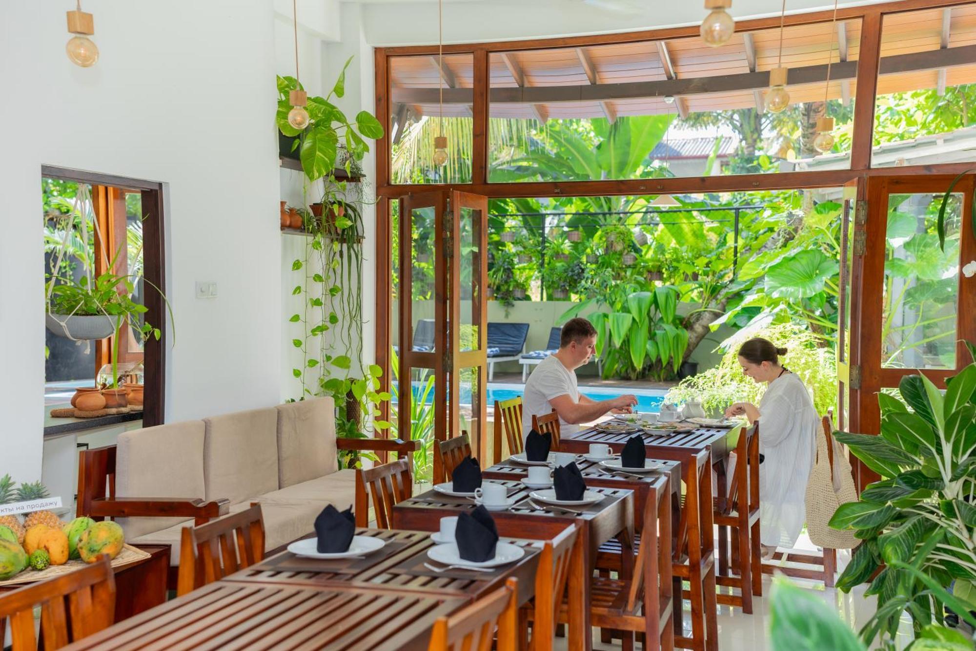 Sea Cloud Hotel Unawatuna Buitenkant foto