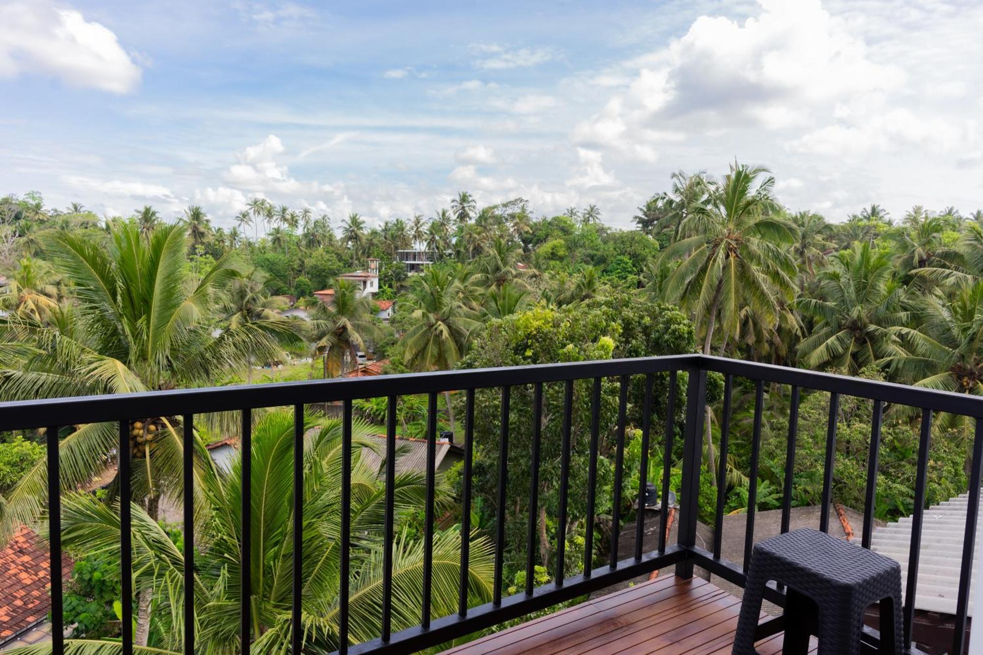Sea Cloud Hotel Unawatuna Buitenkant foto