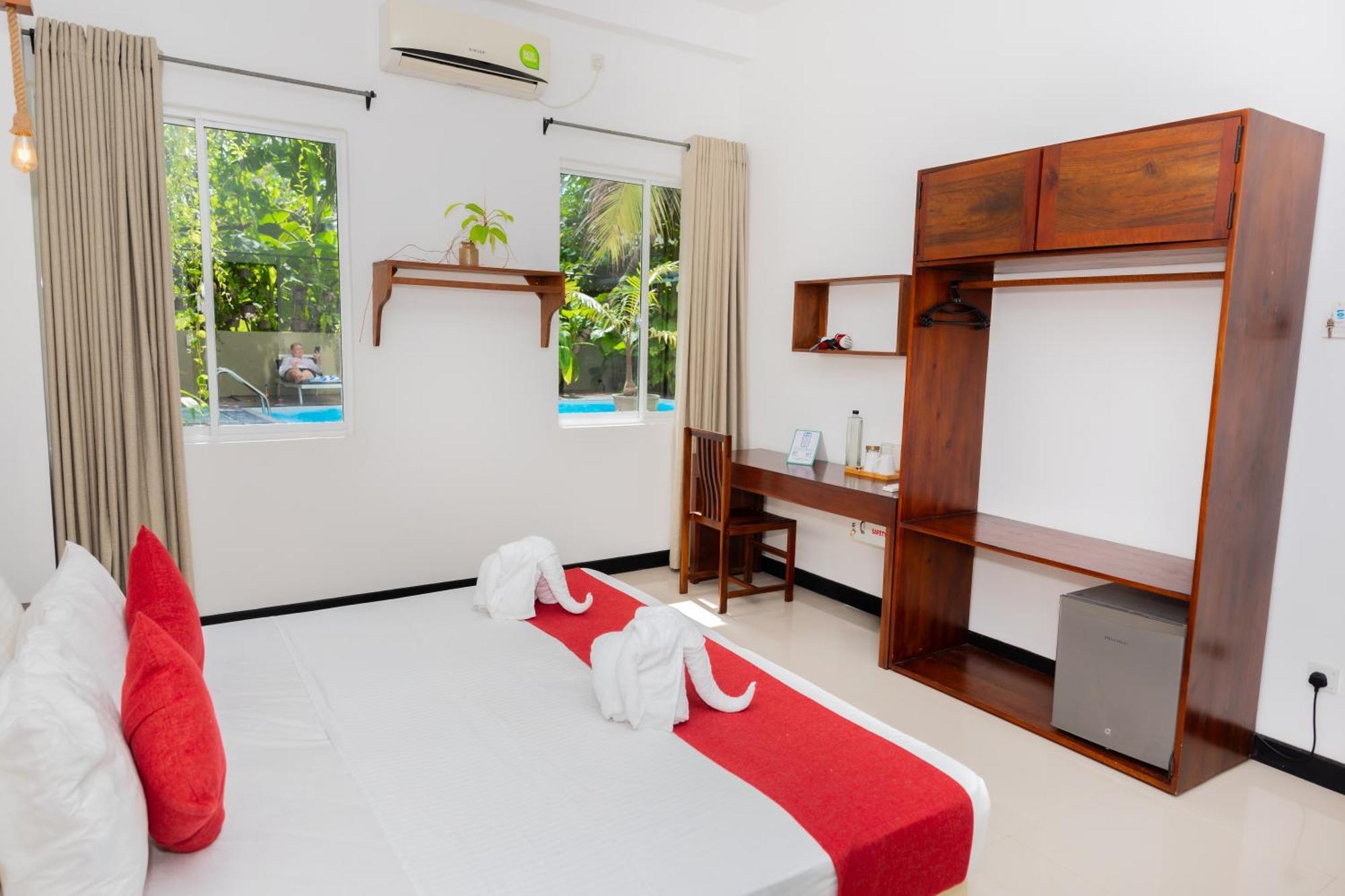 Sea Cloud Hotel Unawatuna Buitenkant foto