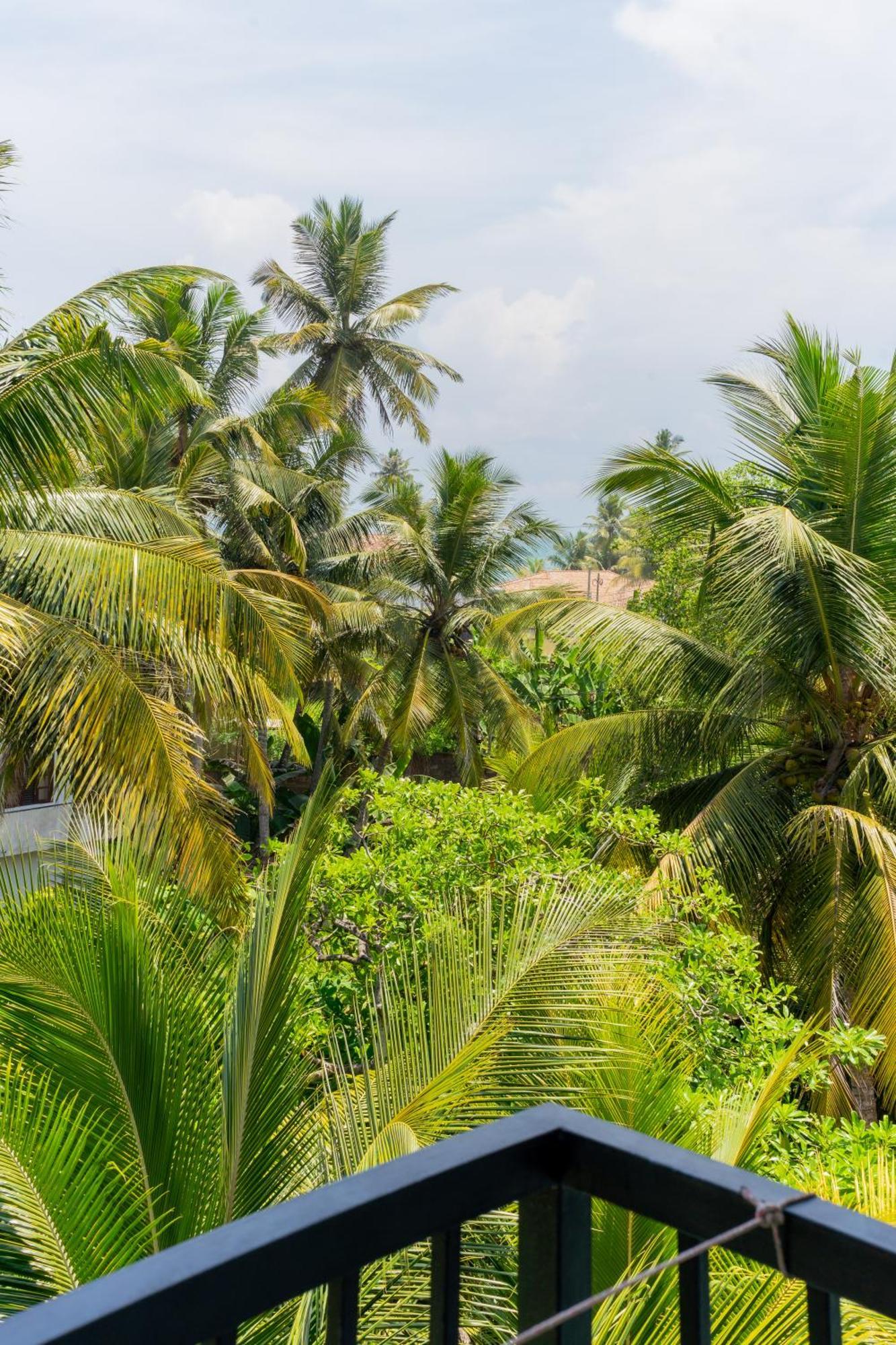 Sea Cloud Hotel Unawatuna Buitenkant foto